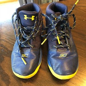 Boys Under Armour curry high tops